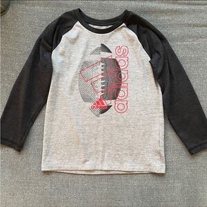 🏈 Boys’ Adidas Football Long Sleeve Tee 👕 Size 7 | Game Day Ready!